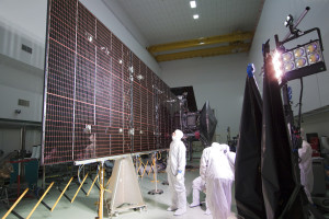 Juno solární panely