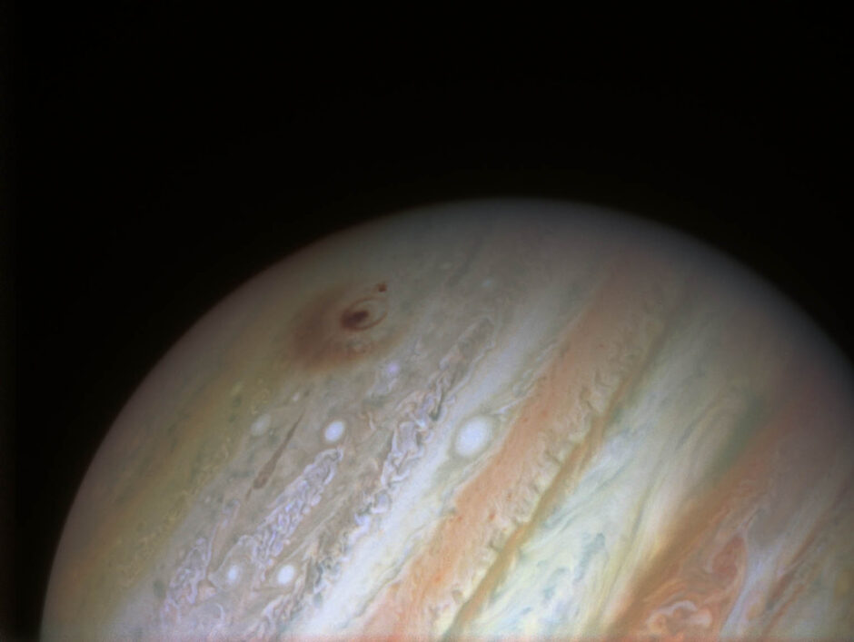 Před 32 lety jsme pozorovali srážku Jupiteru s kometou